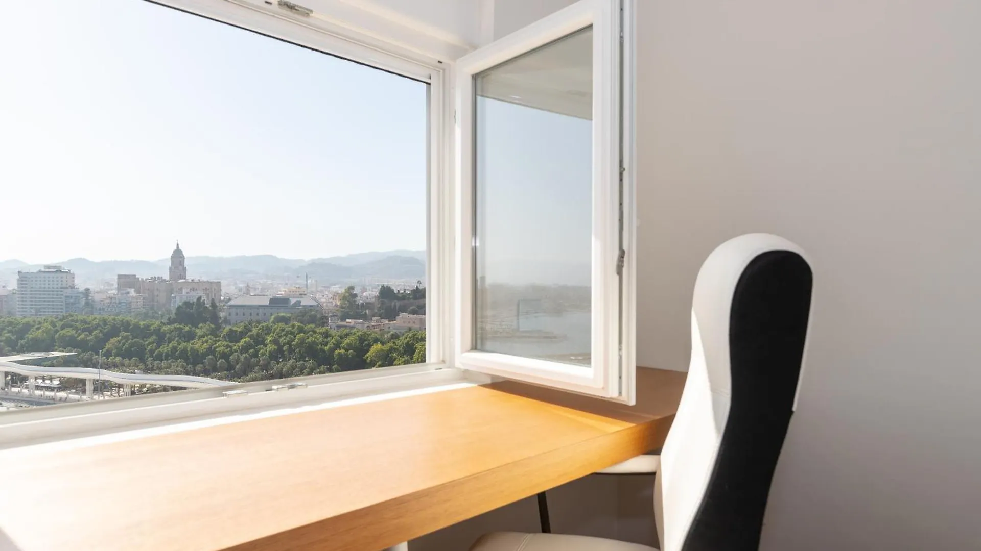 Luxury Beach/Port Apartment Málaga 0*,